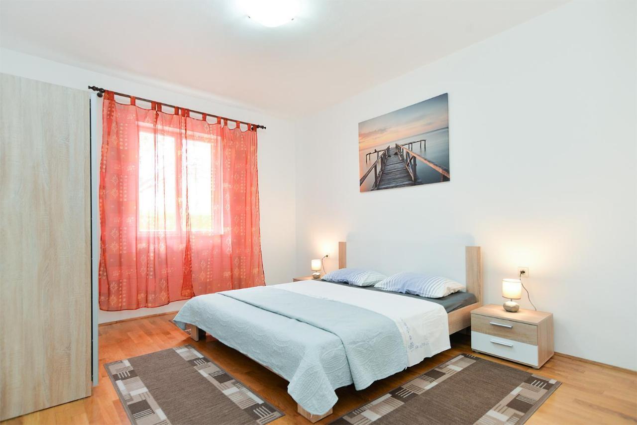 Apartments Fazana 407 Екстер'єр фото