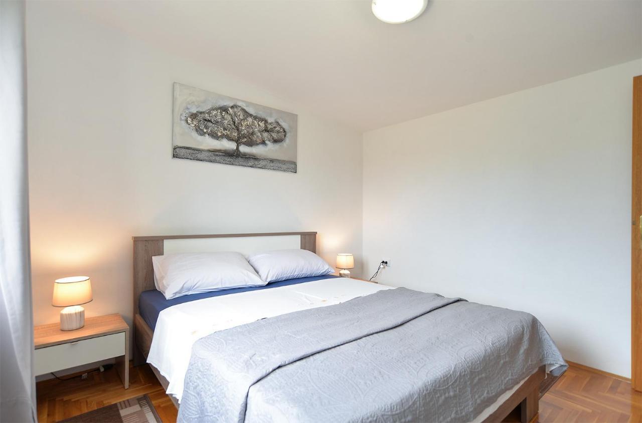 Apartments Fazana 407 Екстер'єр фото
