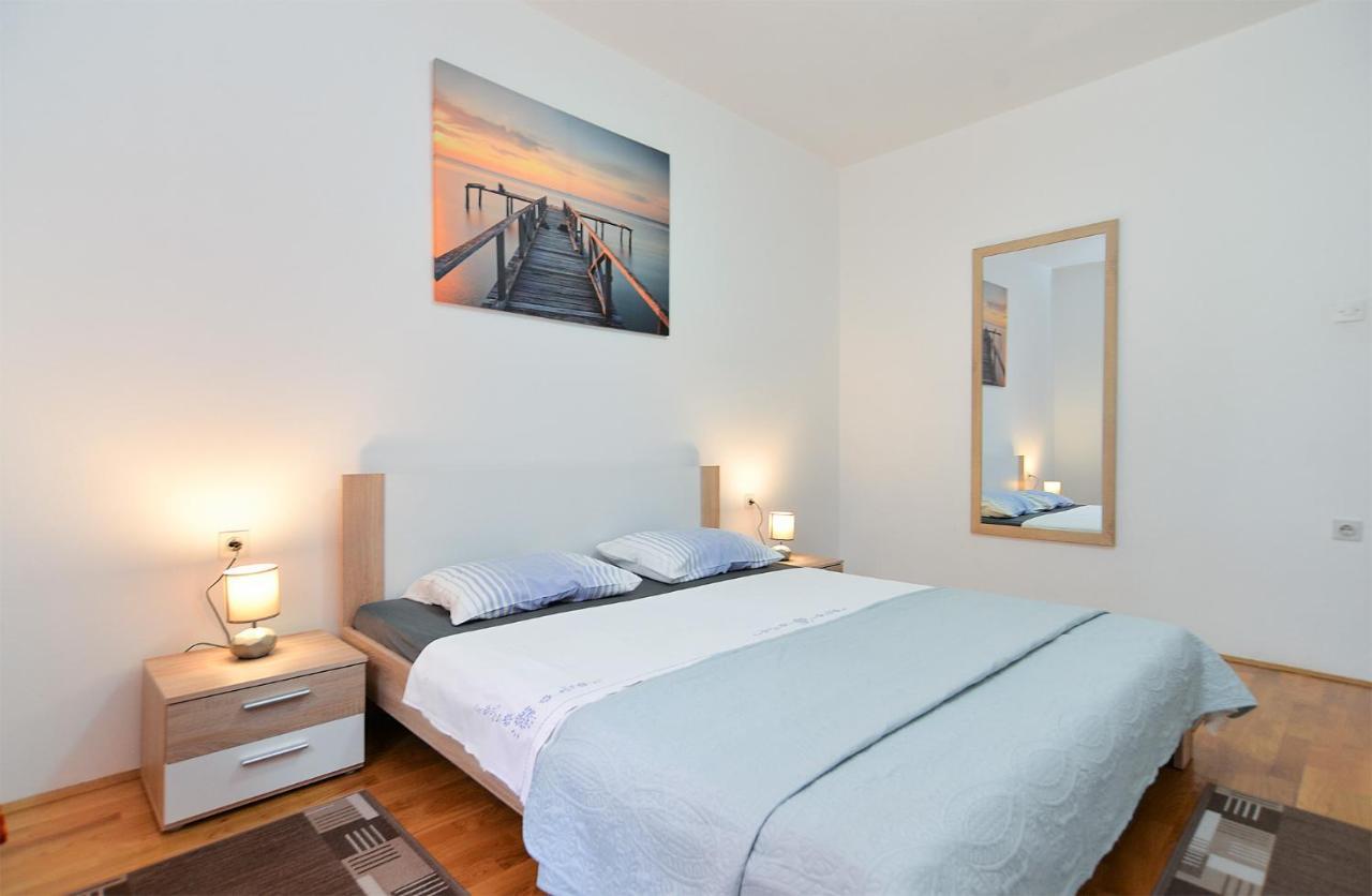 Apartments Fazana 407 Екстер'єр фото